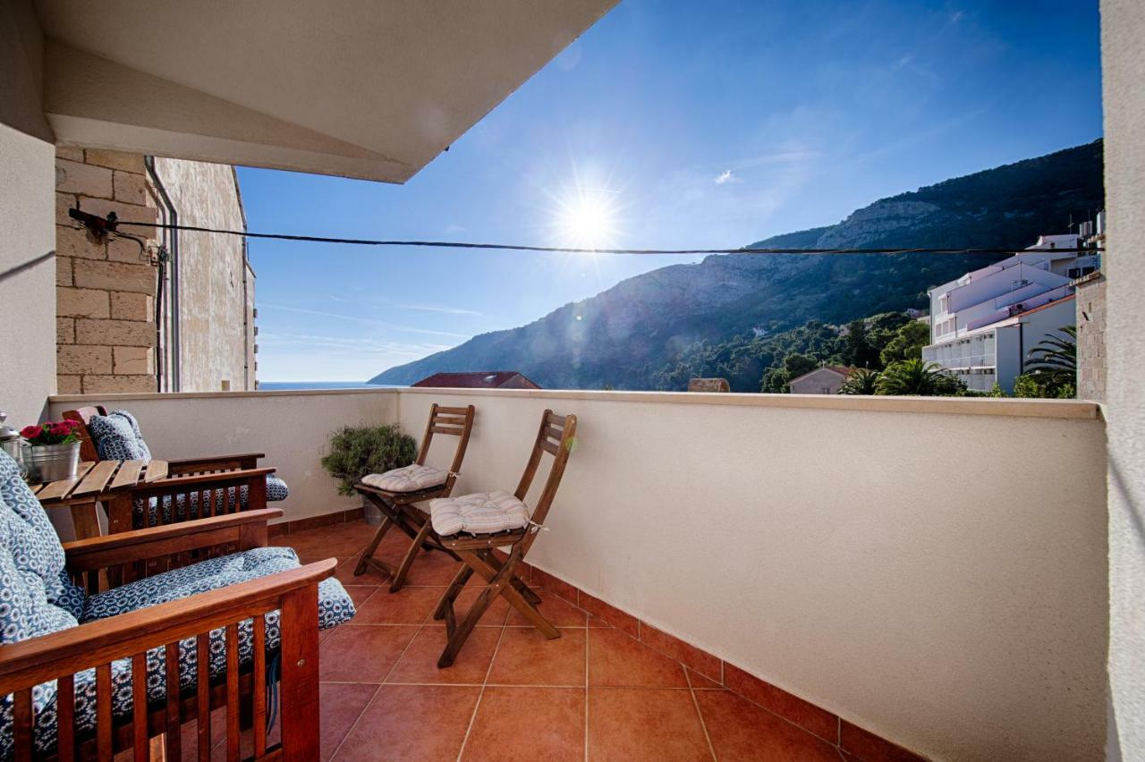 Apartments Marinkovic コミジャ エクステリア 写真